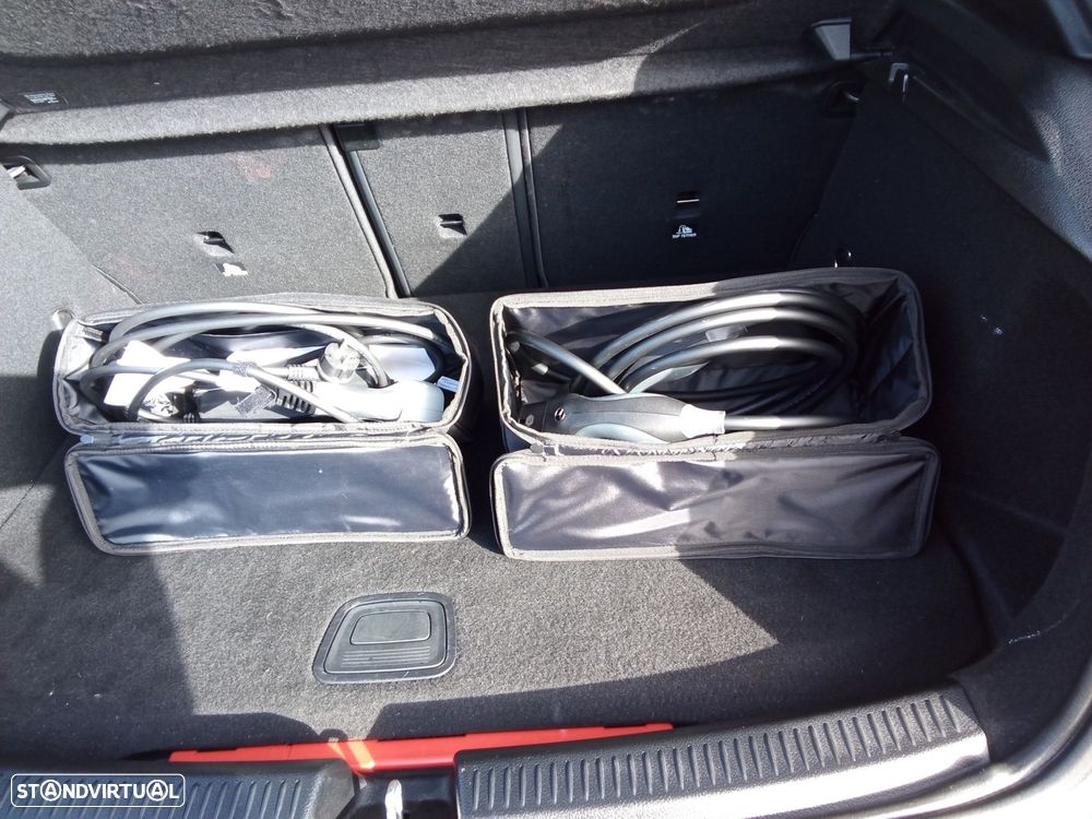 Mercedes-Benz A 250 e Style Plus - 13