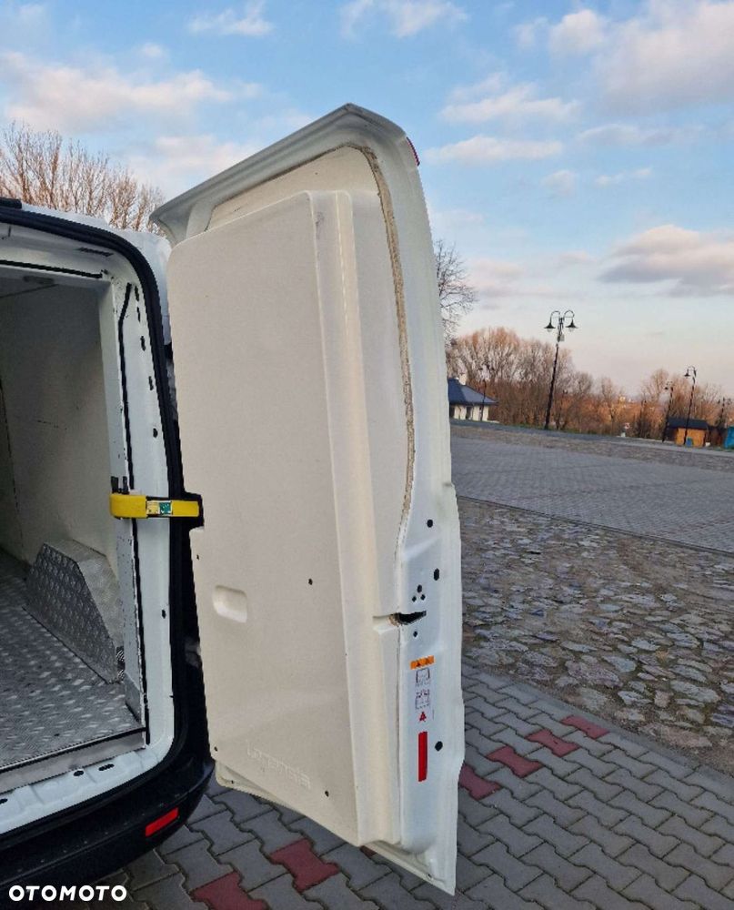 Ford Transit Custom - 33