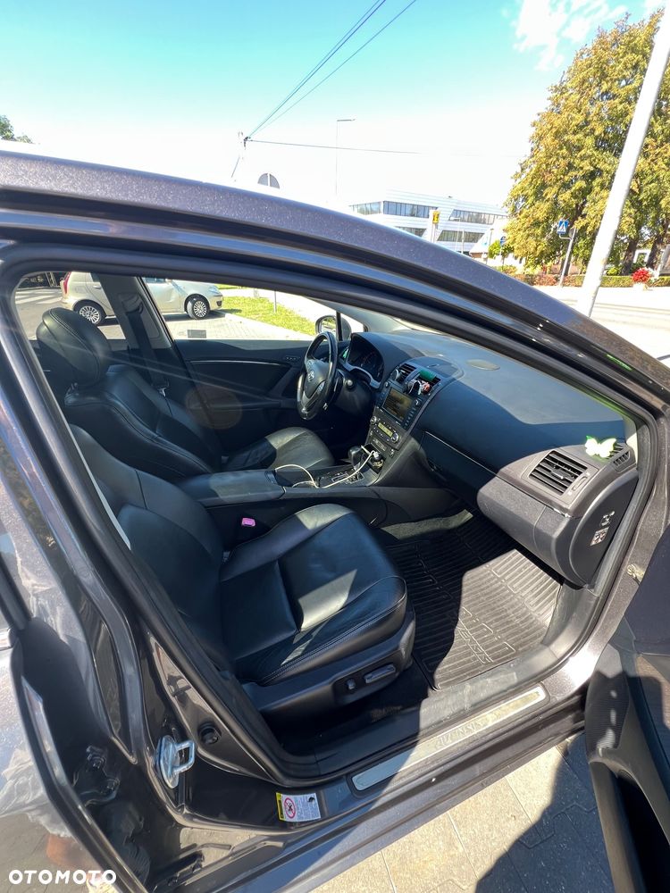 Toyota Avensis 2.2 D-4D Prestige NAVI - 9
