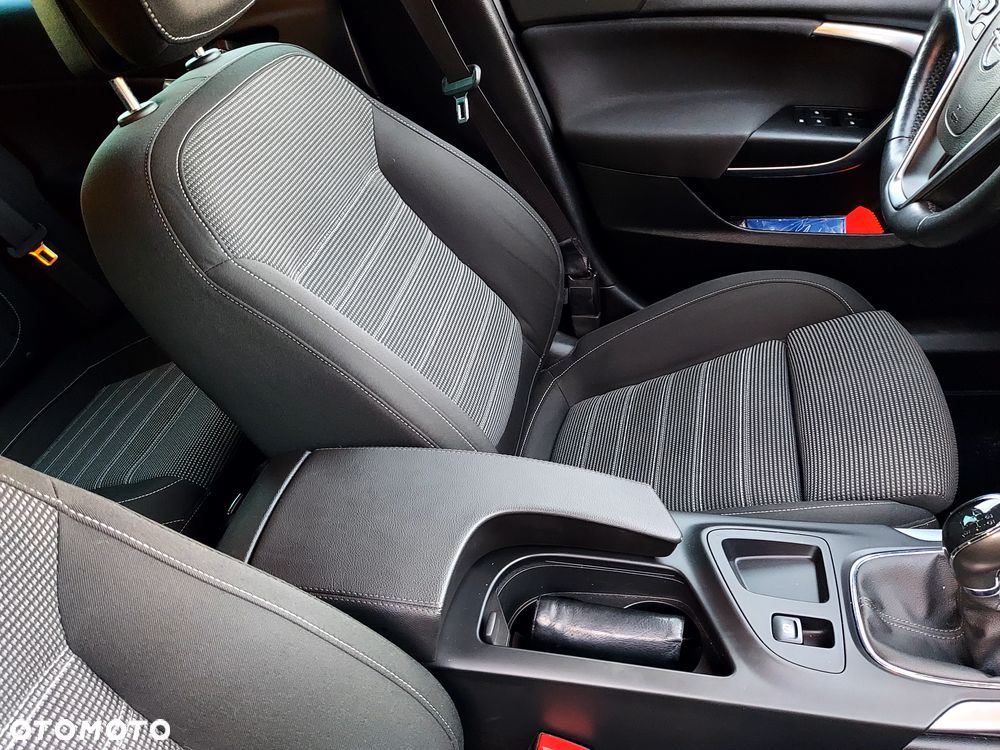 Opel Insignia 1.4 Turbo ecoFLEX Start/Stop Business Innovation - 19