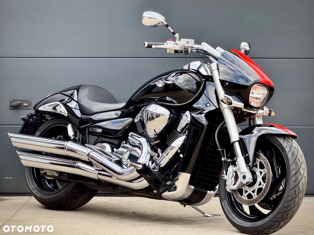 Suzuki Intruder