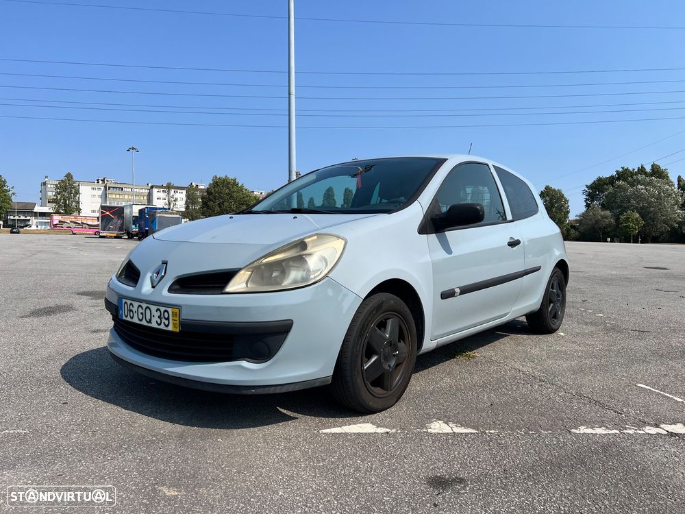 Renault Clio 1.5 dCi Dynamique S - 1