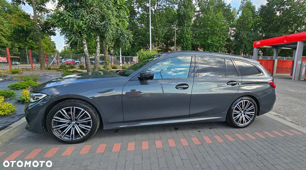 BMW Seria 3 320d xDrive M Sport sport - 9