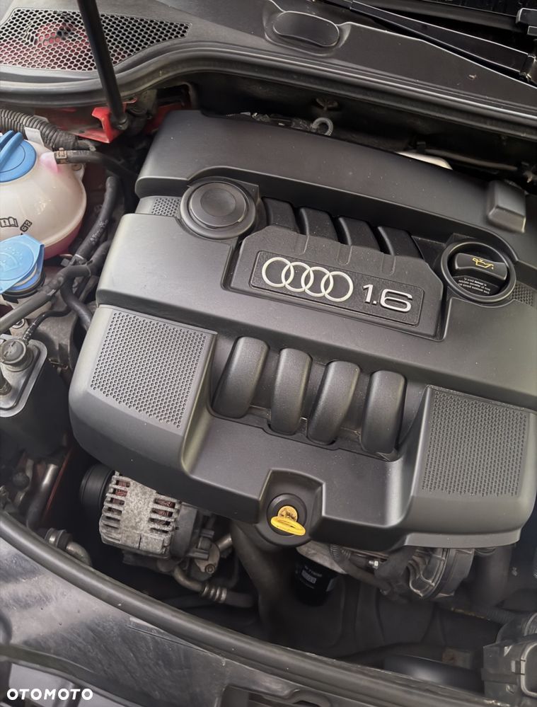 Audi A3 3-drzwiowe 1.6 Attraction - 9