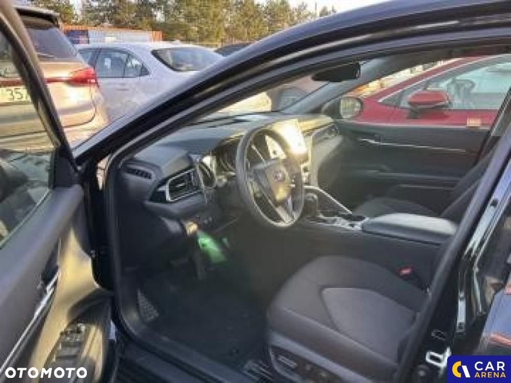 Toyota Camry - 7
