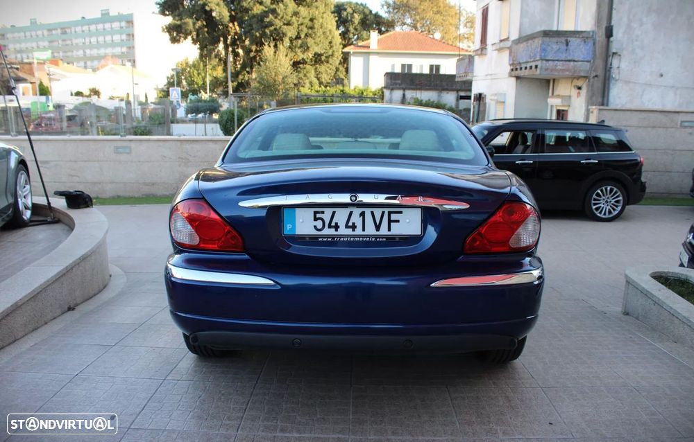 Jaguar X-Type - 7