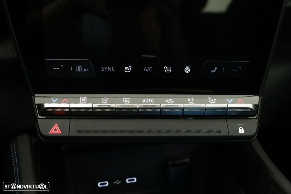 Renault Austral 1.2 E-Tech Iconic Espirit - 12