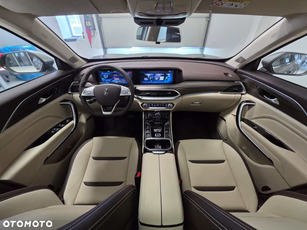 Bestune T77 1.5T Business DCT - 22