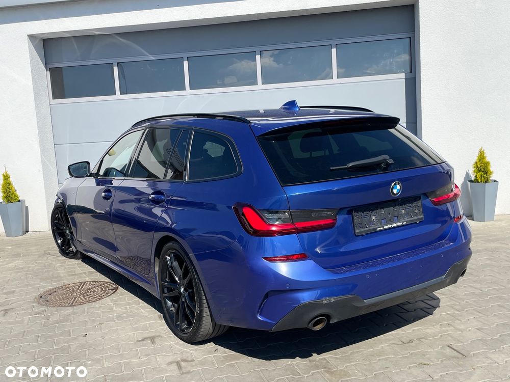 BMW Seria 3 320d Touring xDrive - 4
