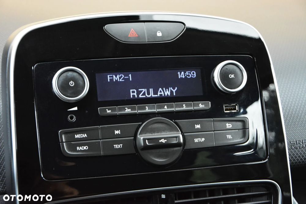 Renault Clio 1.2 16V 75 Limited - 27