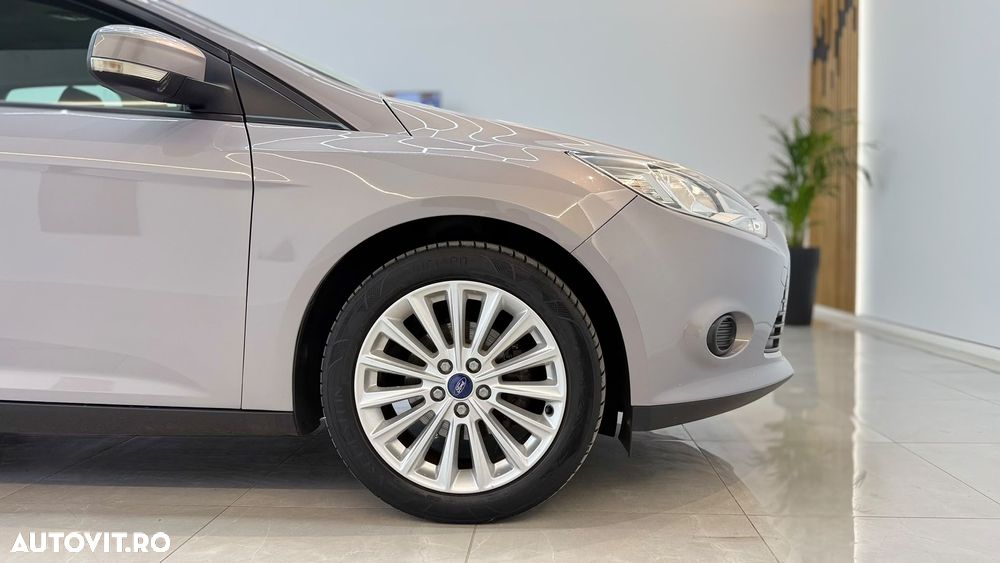 Ford Focus 1.6 TI-VCT Titanium - 12