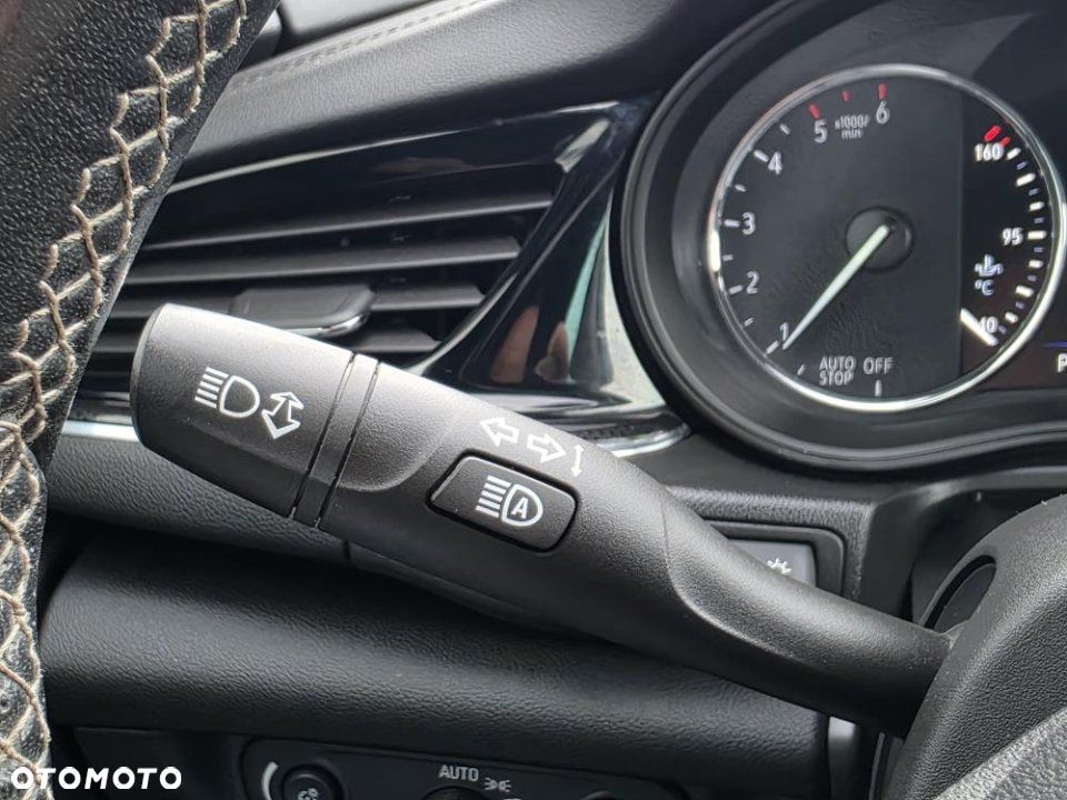 Opel Insignia - 31