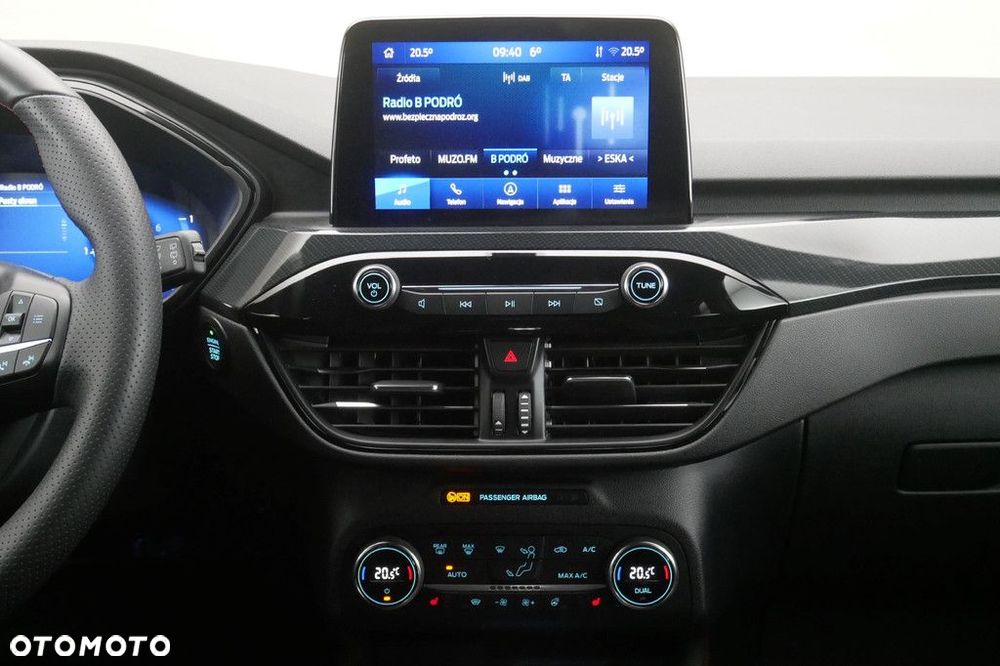 Ford Kuga - 10