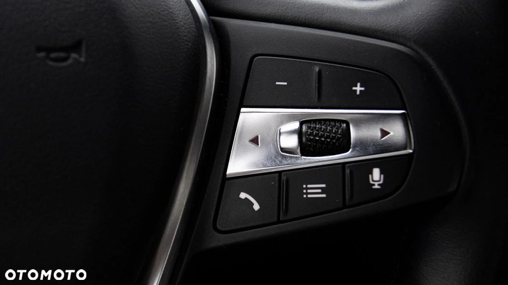 BMW Seria 3 318i Sport Line - 18