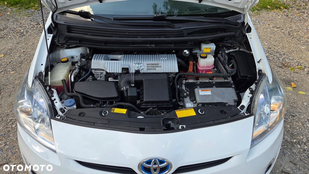 Toyota Prius 1.8 HSD Life - 22