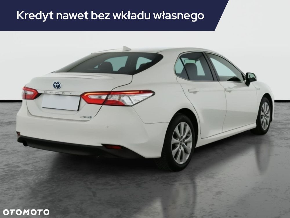 Toyota Camry - 7