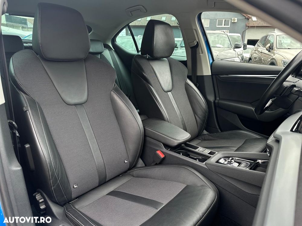 Skoda Octavia 2.0 TDI DSG Style - 7