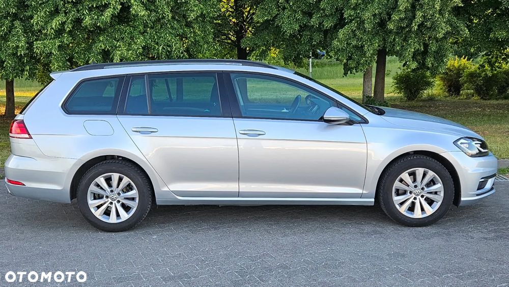 Volkswagen Golf - 4