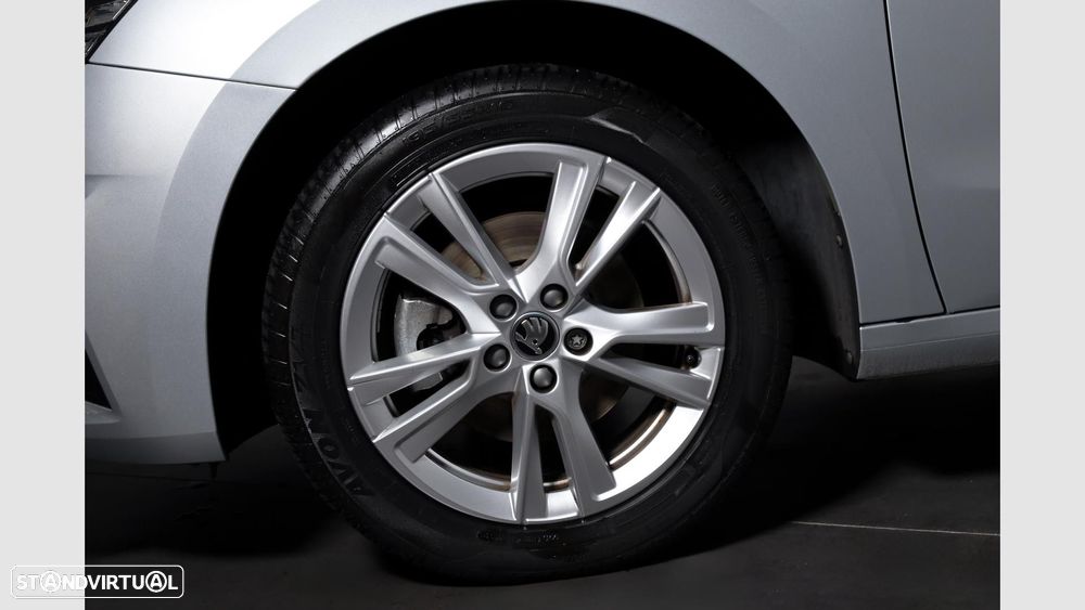 Skoda Fabia 1.0 TSI DSG - 5