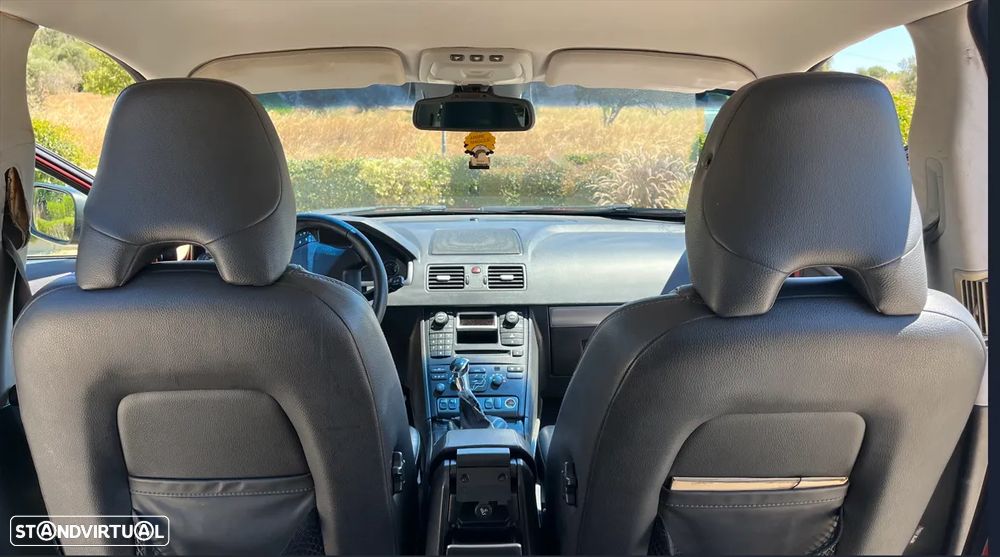 Volvo XC 90 2.4 D5 5L Nivel 2 - 19