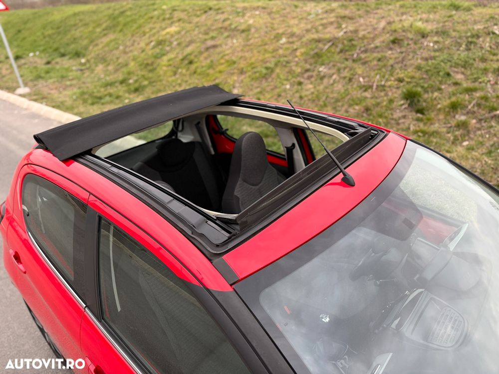 Citroën C1 AIRSCAPE PureTech 82 Feel Edition - 16