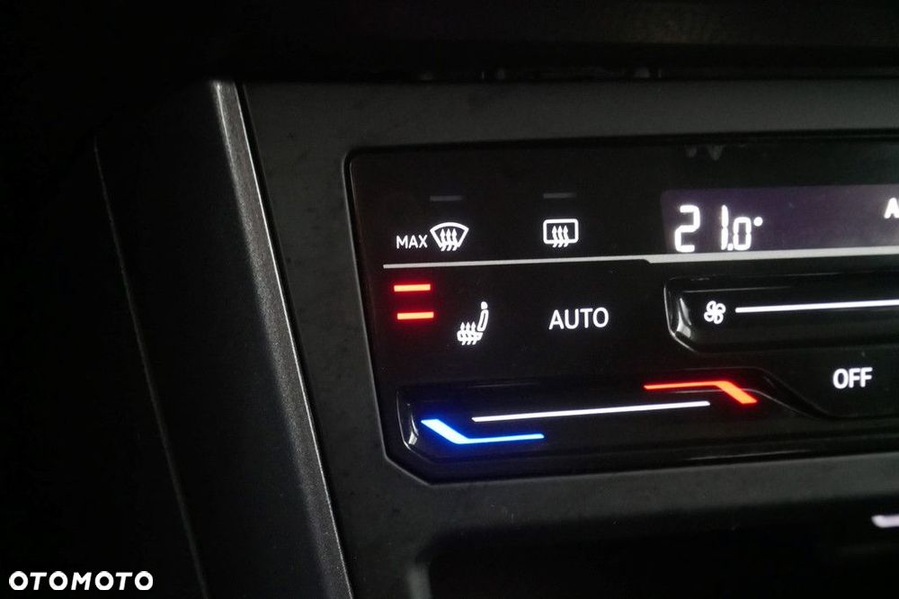 Volkswagen Taigo 1.5 TSI ACT Style DSG - 20