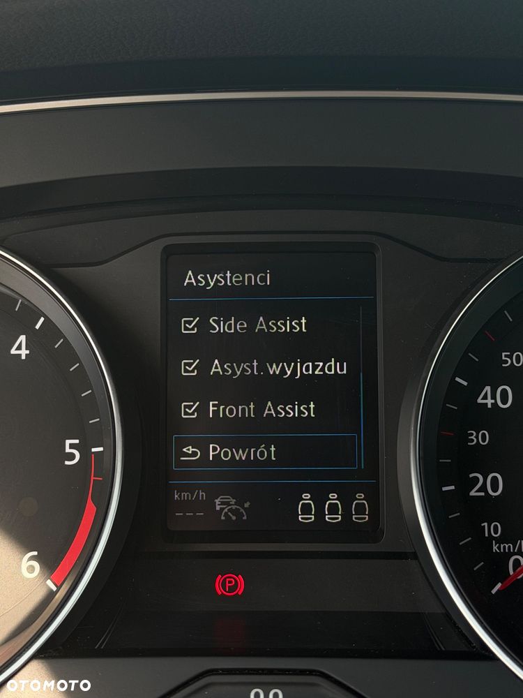 Volkswagen Passat 2.0 TDI SCR Style DSG - 23