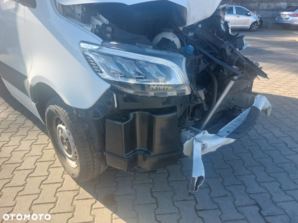 Mercedes-Benz Sprinter 317 - 16