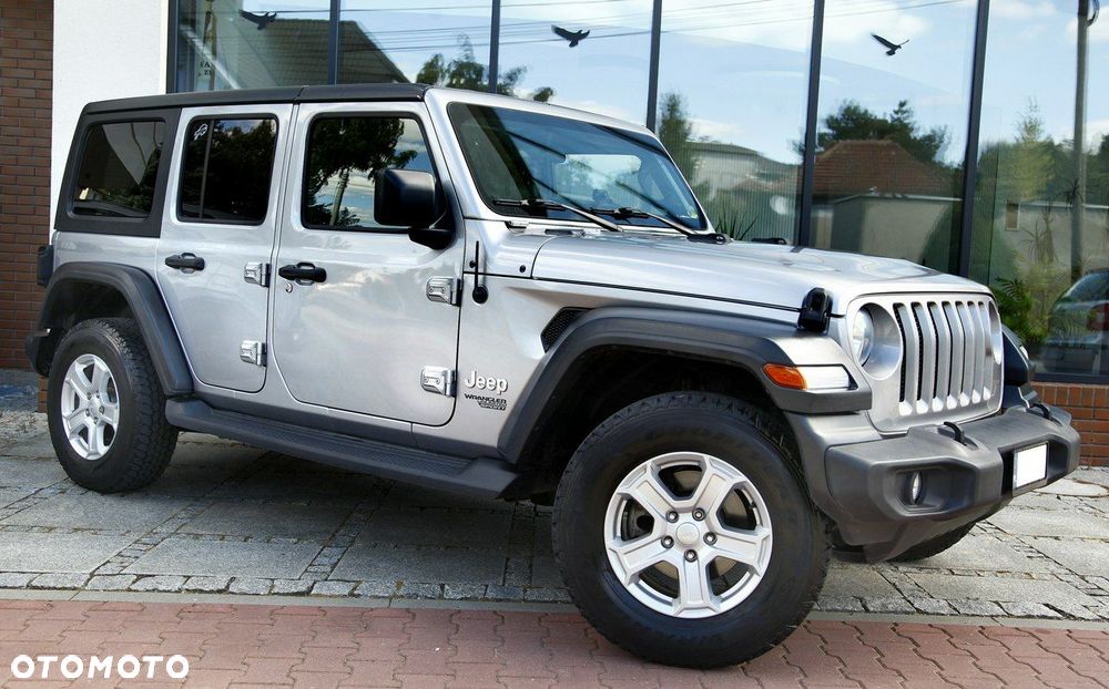 Jeep Wrangler - 26