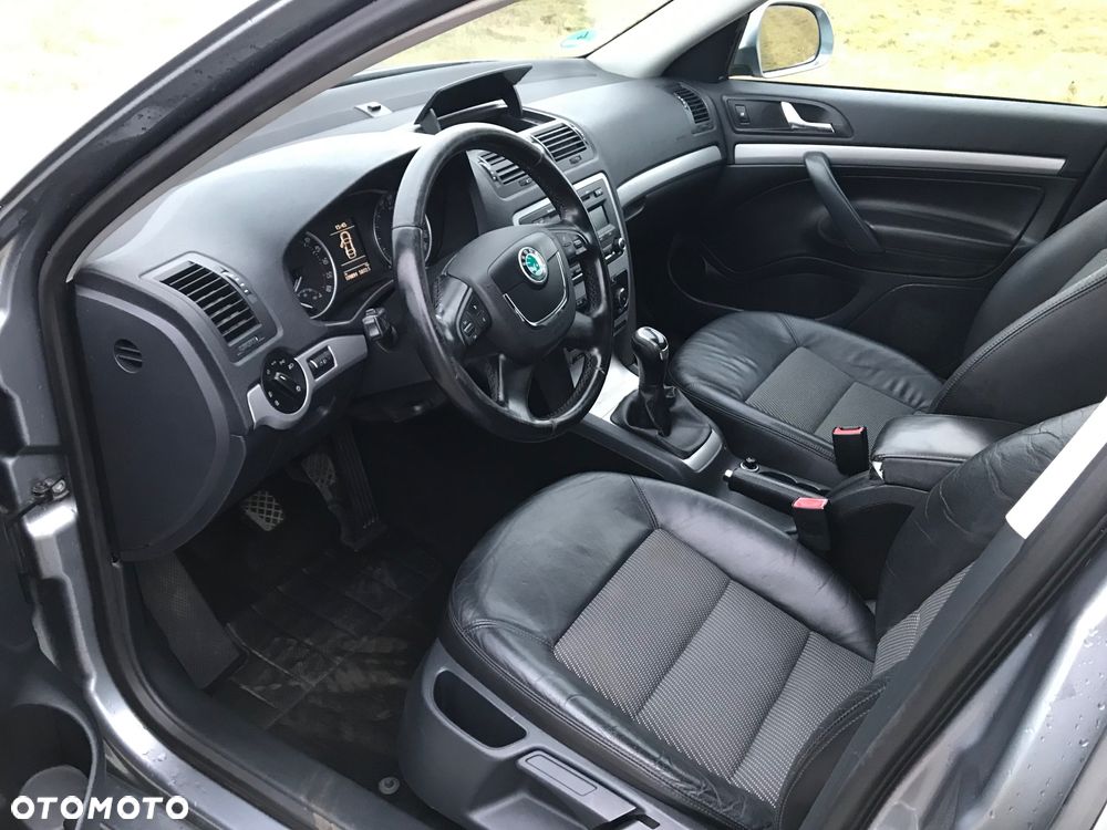 Skoda Octavia - 10