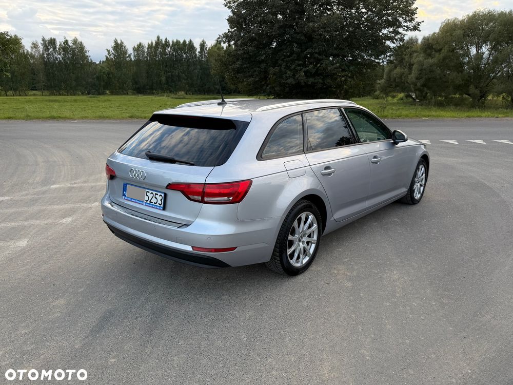 Audi A4 Avant 2.0 TDI S tronic - 4