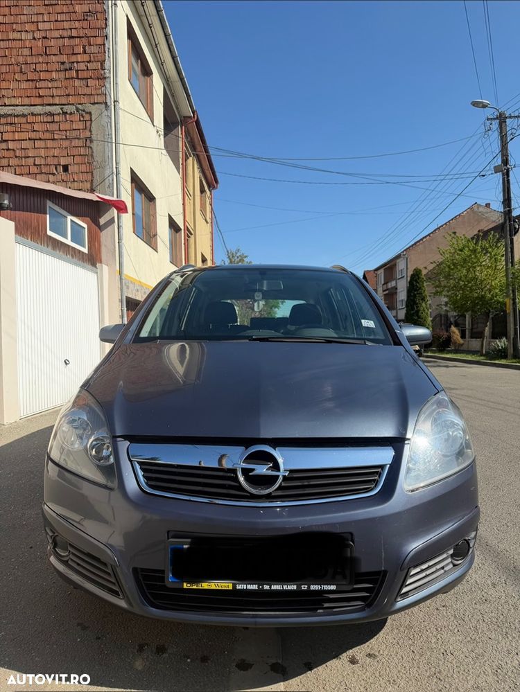 Opel Zafira 1.9 CDTI Essentia - 1