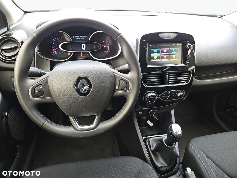Renault Clio - 12
