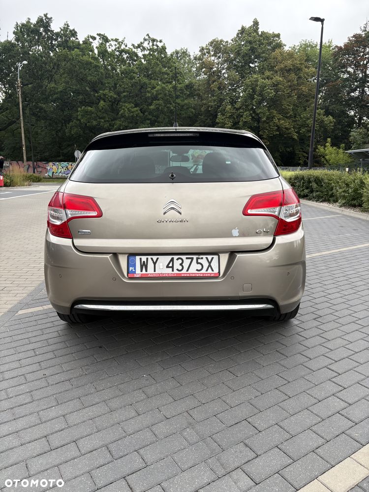 Citroën C4 e-HDi 115 ETG6 Selection - 8