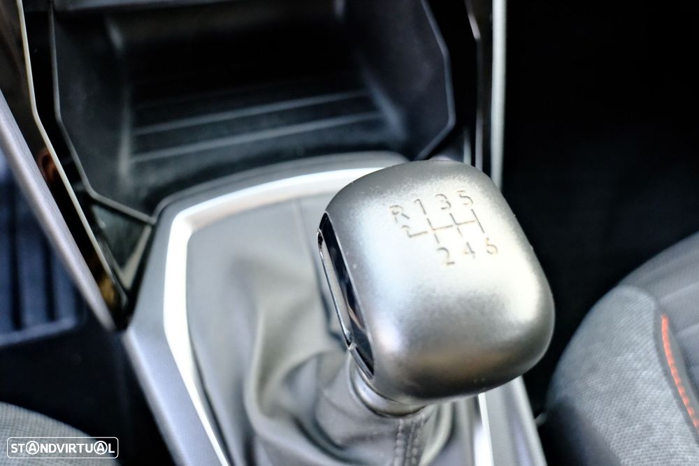 Peugeot 2008 1.5 BlueHDi Active Pack - 26