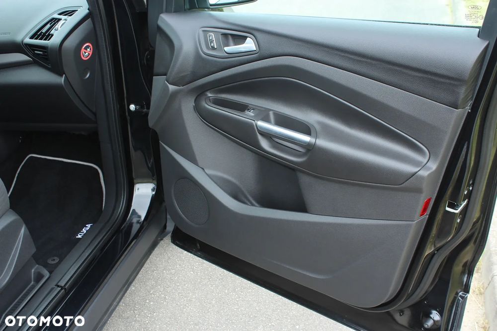 Ford Kuga 2.0 TDCi 2x4 Champions Edition - 34