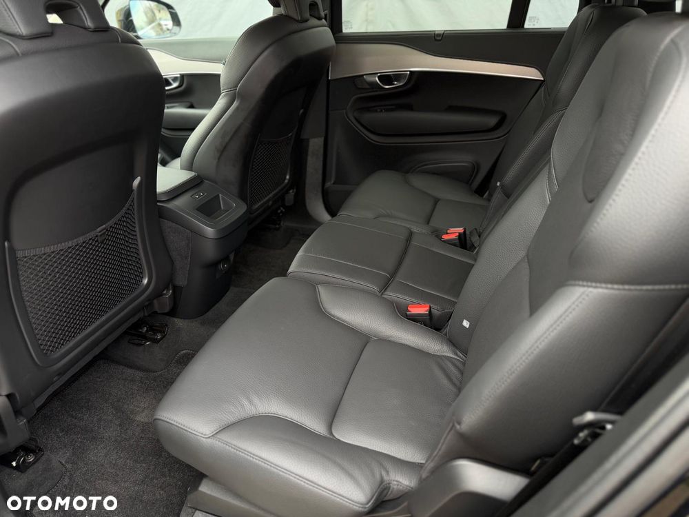 Volvo XC 90 B5 B AWD Plus Bright - 22