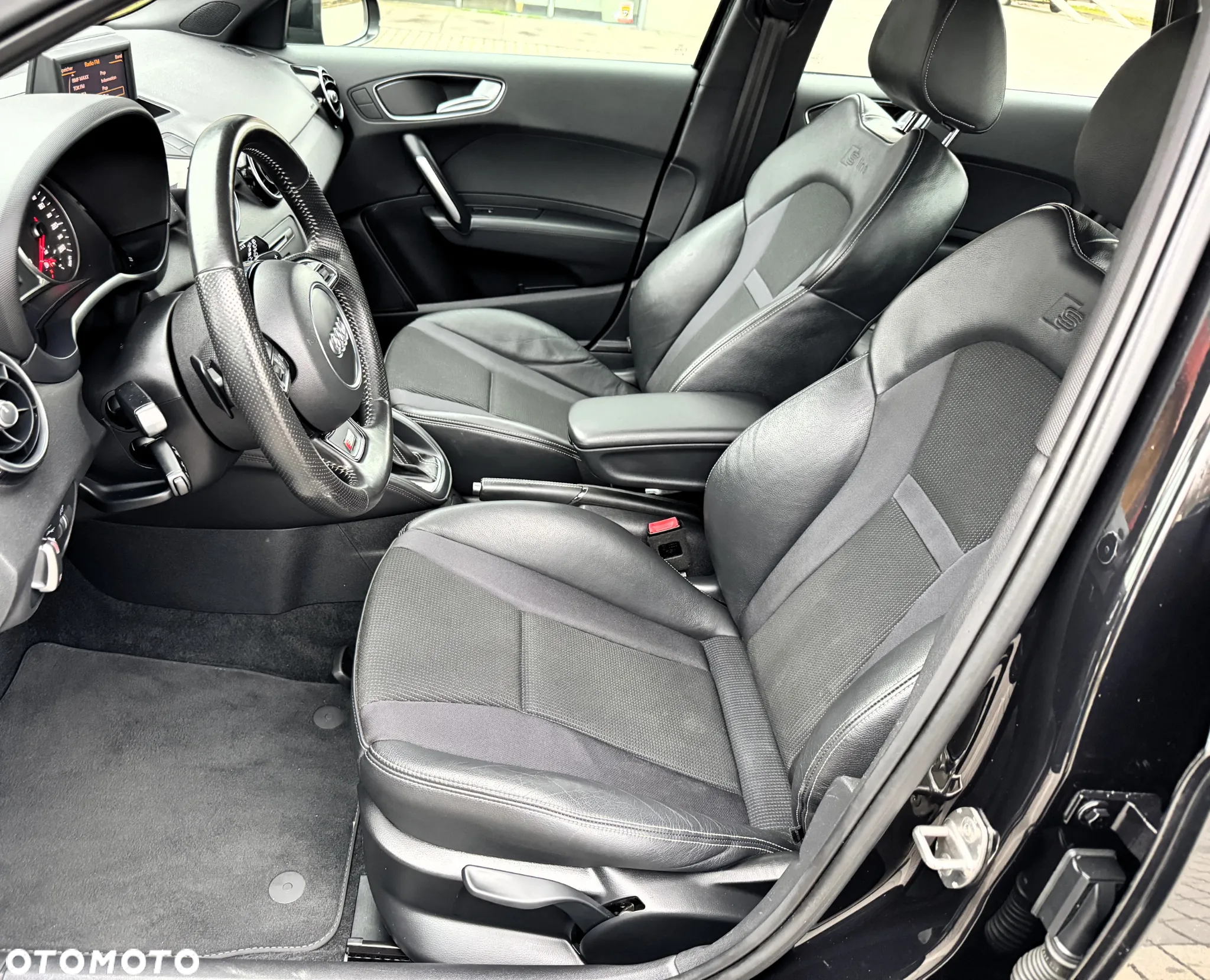 Audi A1 1.4 TFSI Sportback S tronic S line edition m S line Sportpaket - 17