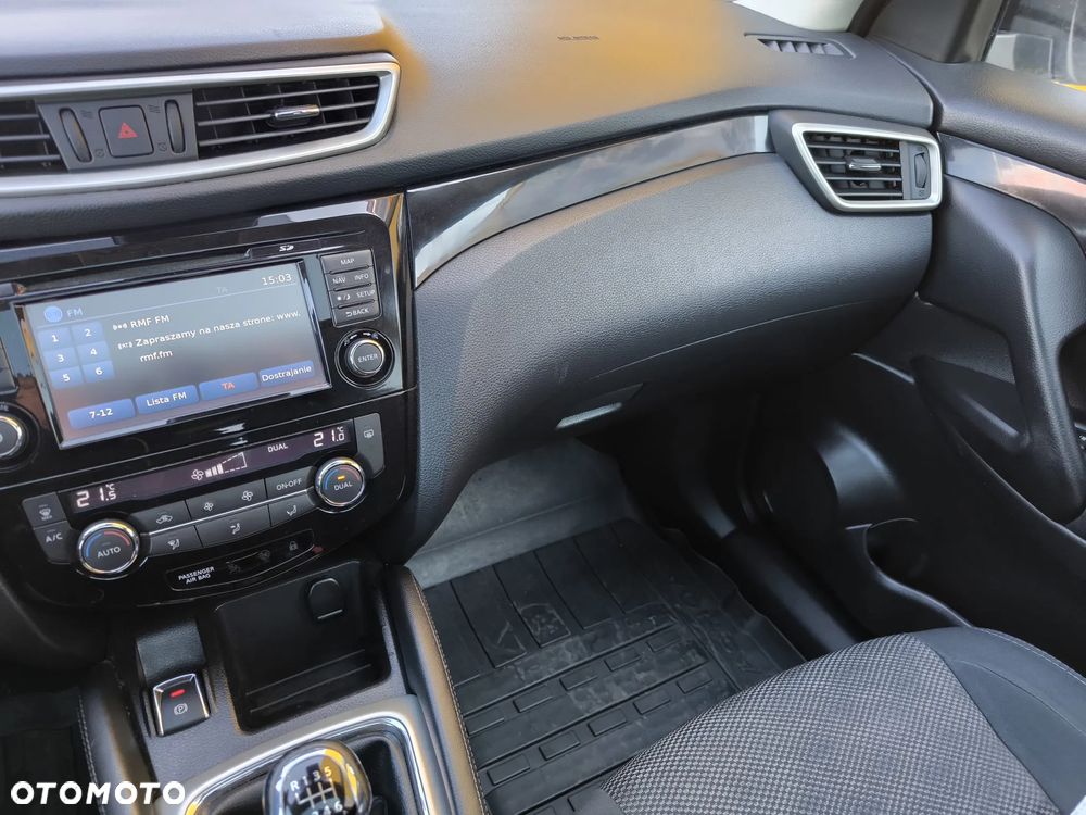 Nissan Qashqai 1.5 dCi N-Connecta - 18