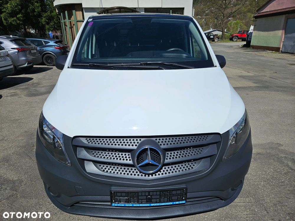 Mercedes-Benz VITO 4X4 LONG KLIMA AUTOMAT REJ.02 2021 3OSOBOWY CIEŻAROWY - 7