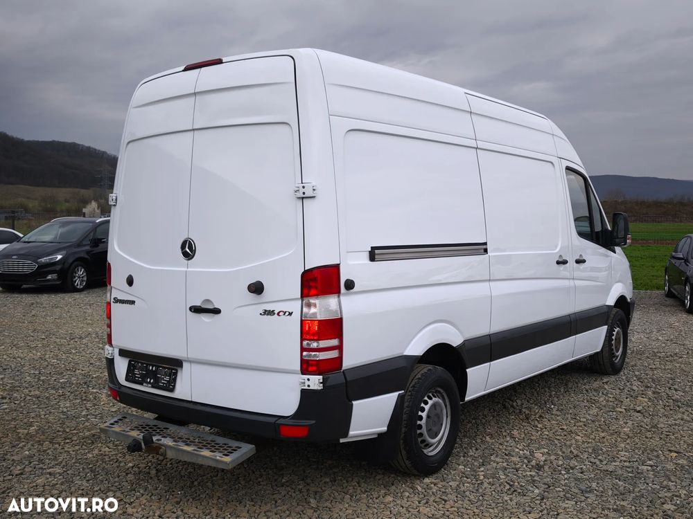 Mercedes-Benz Sprinter - 15