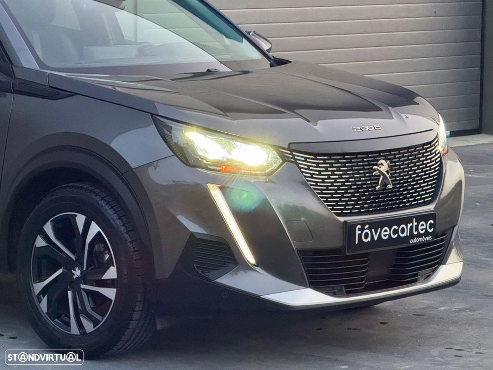 Peugeot 2008 1.2 PureTech Allure EAT8 - 18