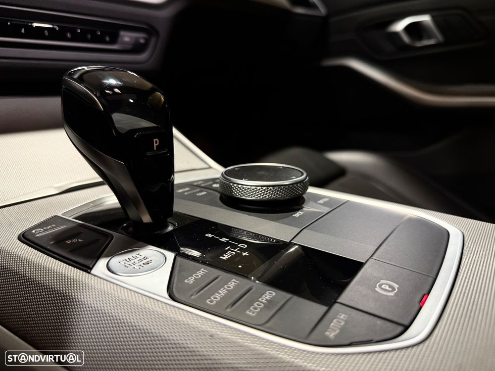 BMW 320 d Line Sport Auto - 44