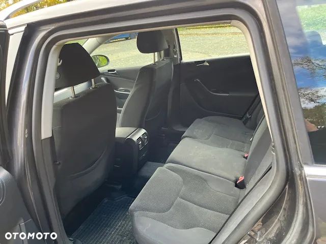 Volkswagen Passat 2.0 TDI DPF Comfortline - 13