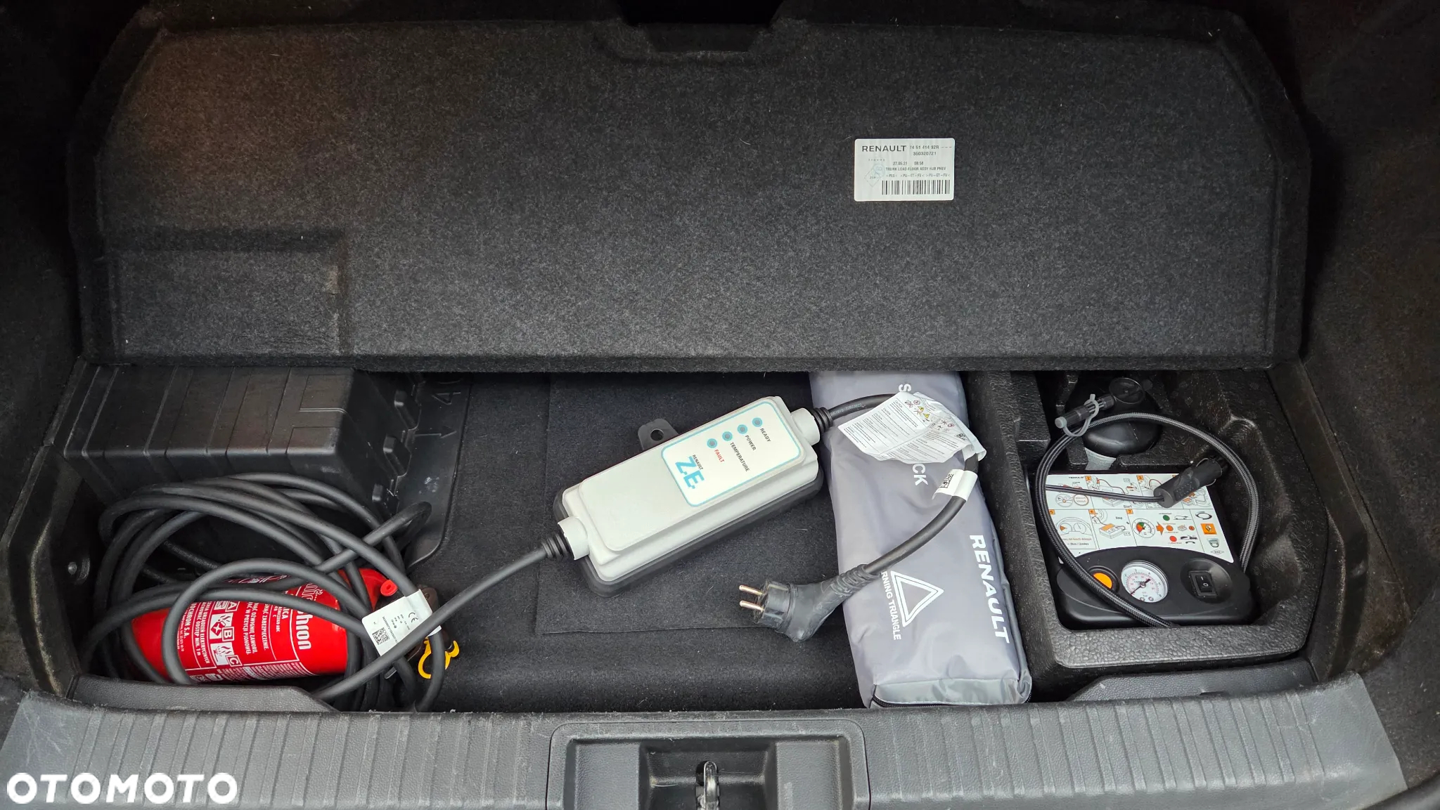 Renault Captur 1.6 E-TECH Plug-In Intens - 24