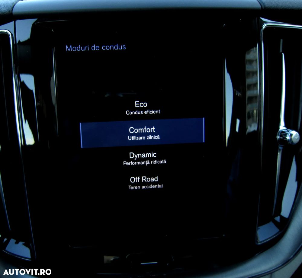 Volvo XC 60 D4 Geartronic Momentum - 21