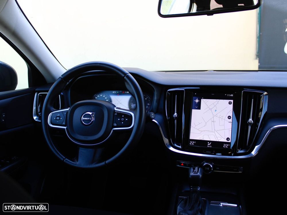 Volvo V60 2.0 D3 Geartronic - 24