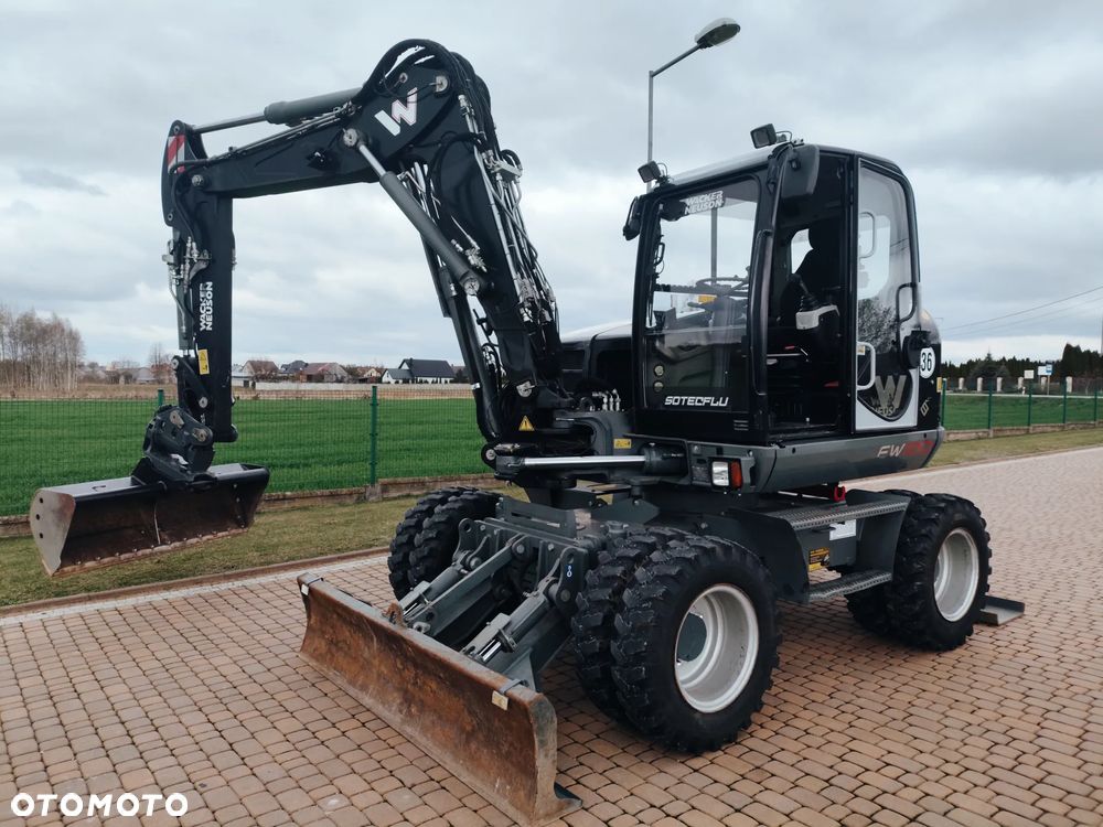 Wacker Neuson EW100 / BLACK EDITION - wersja limitowana / KOPARKA KOŁOWA / ROTOTILT / PŁUG + PODPORY / - 17