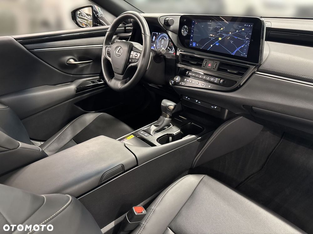 Lexus ES 300h Business Edition - 15