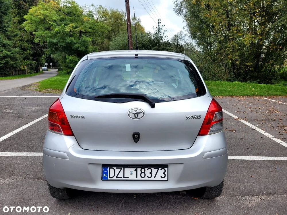 Toyota Yaris - 5